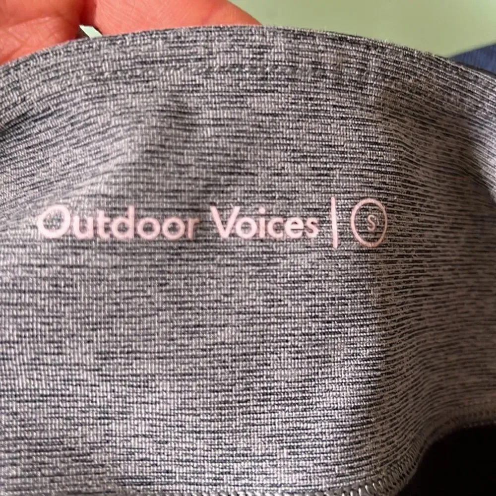 Outdoor Voices Springs 7/8 Leggings in black/navy/graphite S
